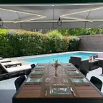 Familiale 8 Personnes, Piscine Chauffee A 10 Kms De La