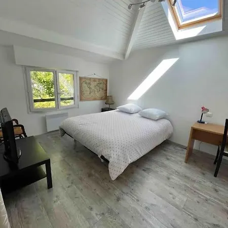 Villa Familiale 8 Personnes, Piscine Chauffee A 10 Kms De La *