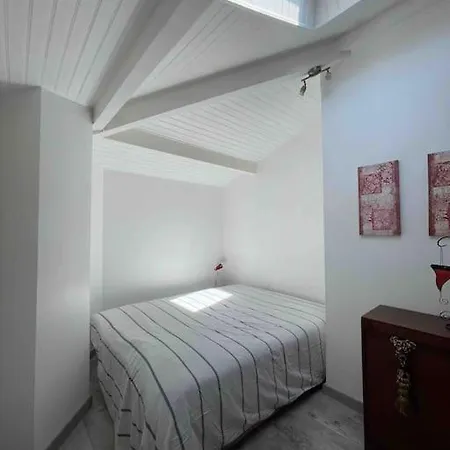Villa Familiale 8 Personnes, Piscine Chauffee A 10 Kms De La Saubion