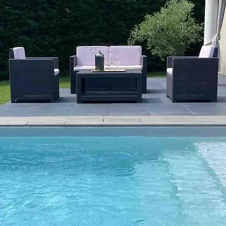 Familiale 8 Personnes, Piscine Chauffee A 10 Kms De La Villa *