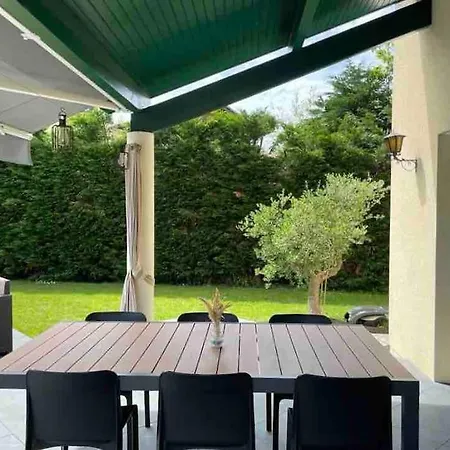 Villa Familiale 8 Personnes, Piscine Chauffee A 10 Kms De La *